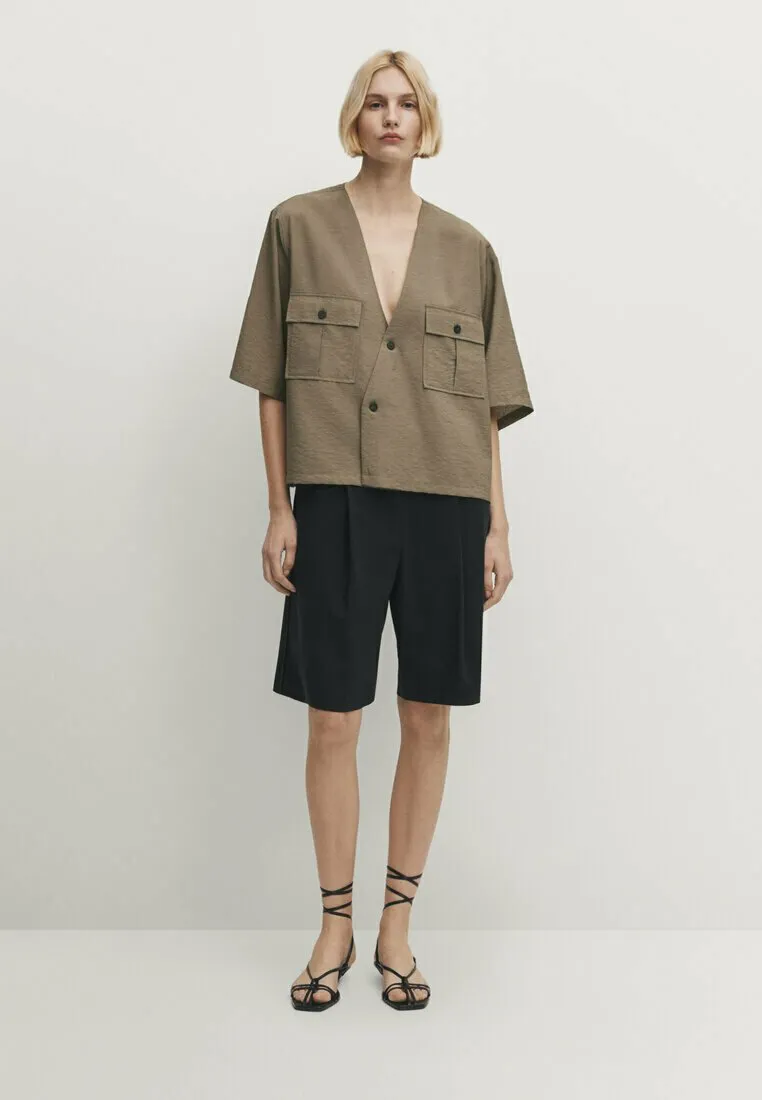 WITH POCKET DETAIL - Camicetta